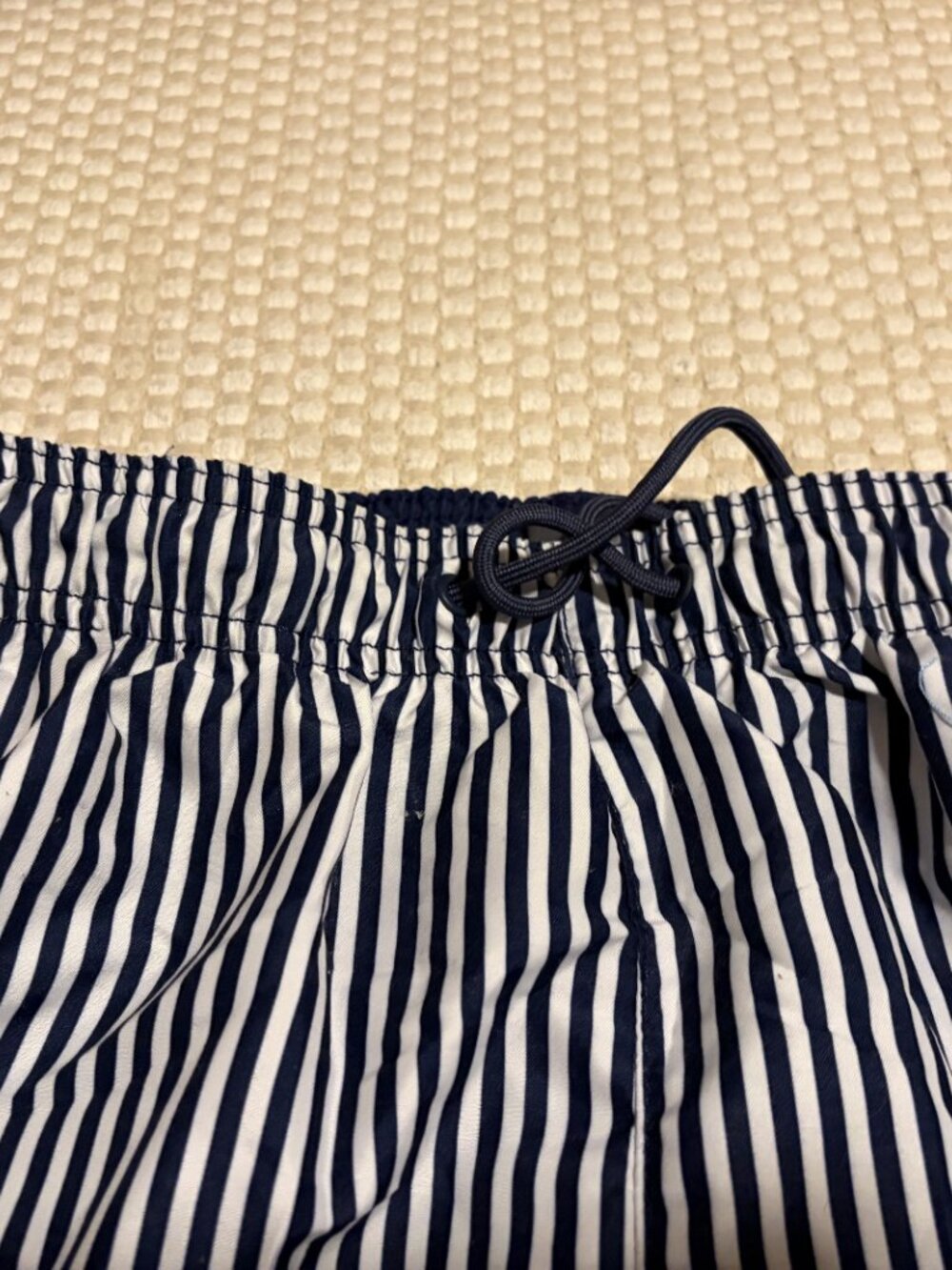 H&M Men's Navy & White Striped Swim Shorts M - Picture 2 of 3